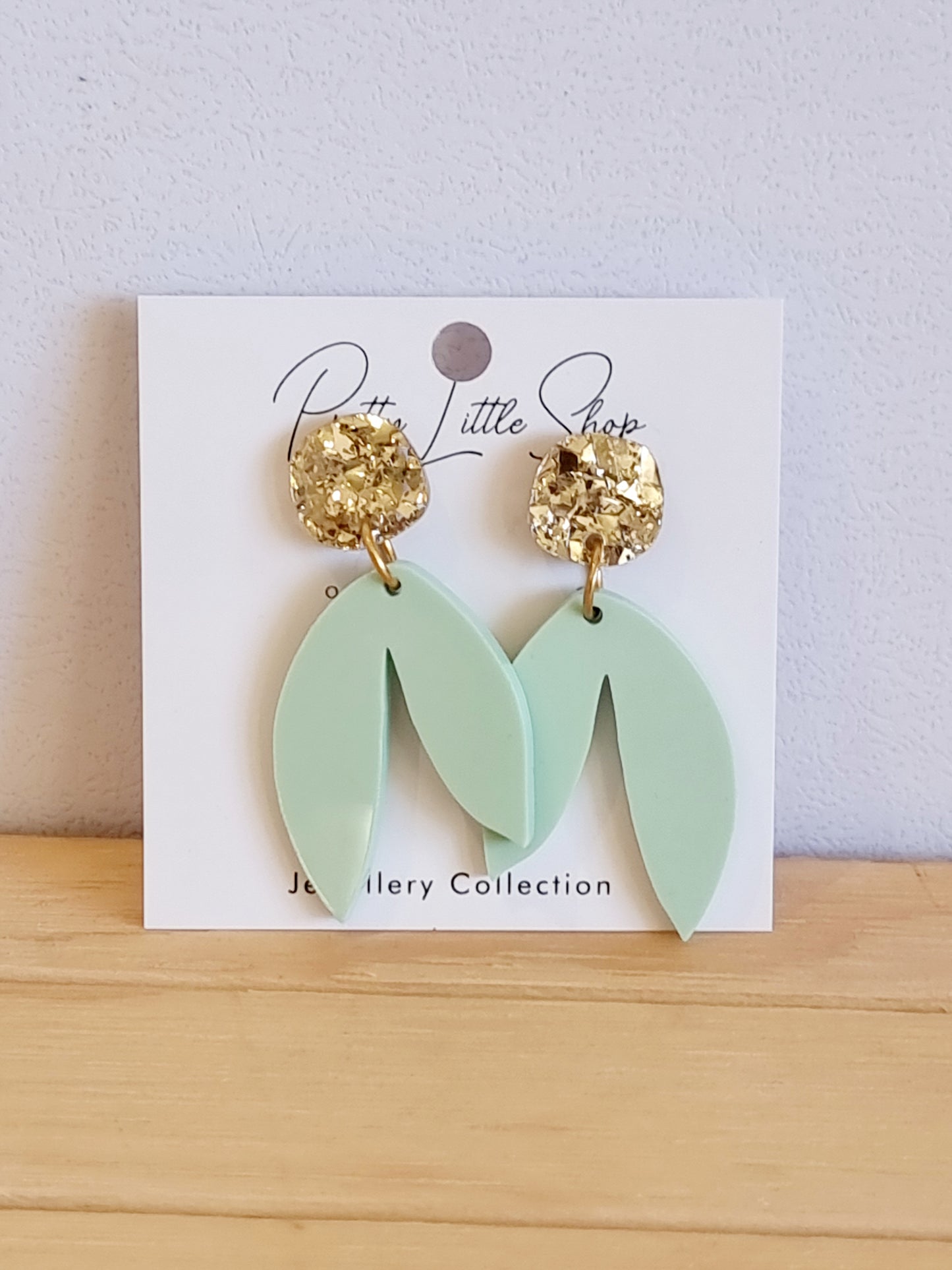 LEAF EARRINGS