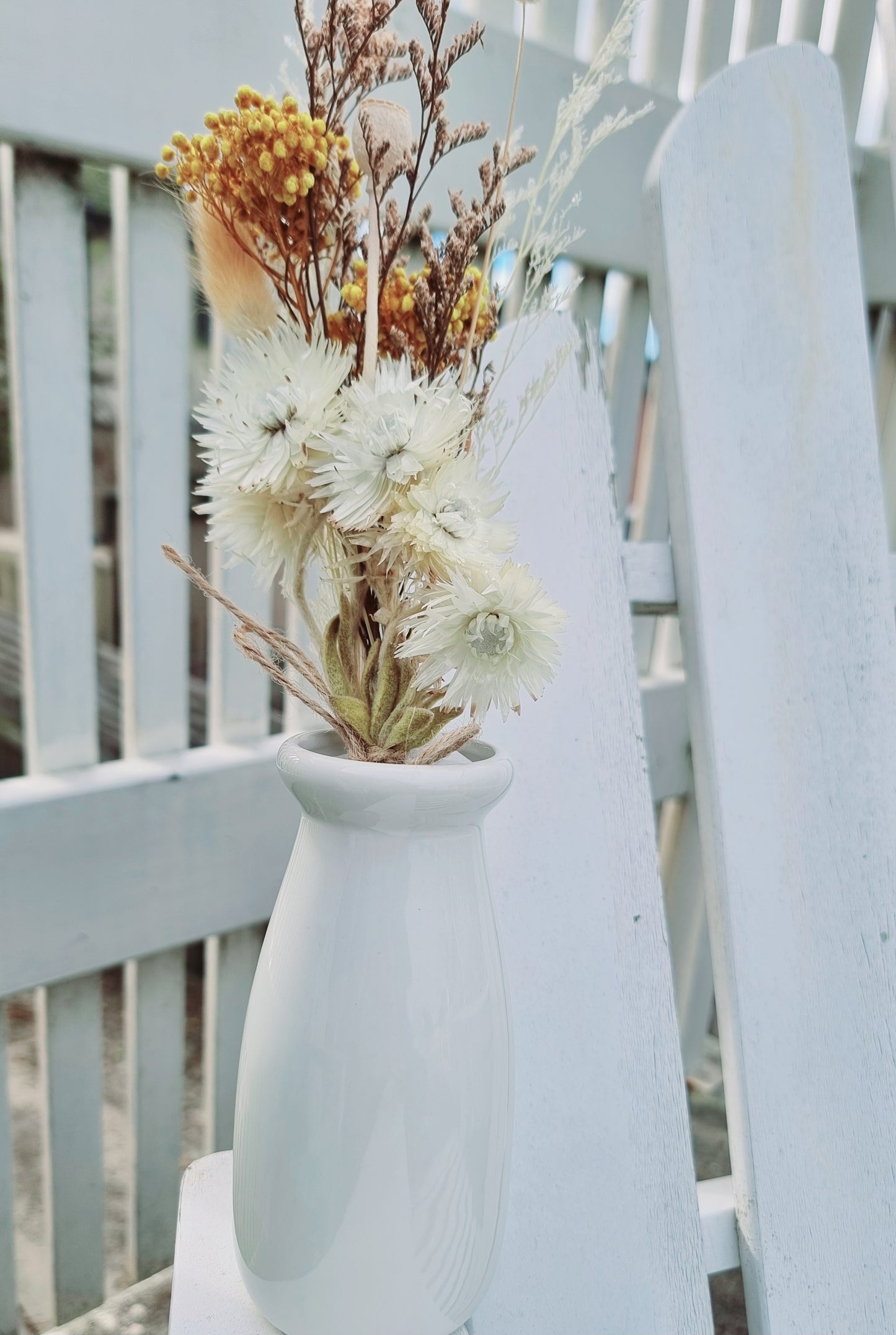 PRESERVE FLOWERS & VASE