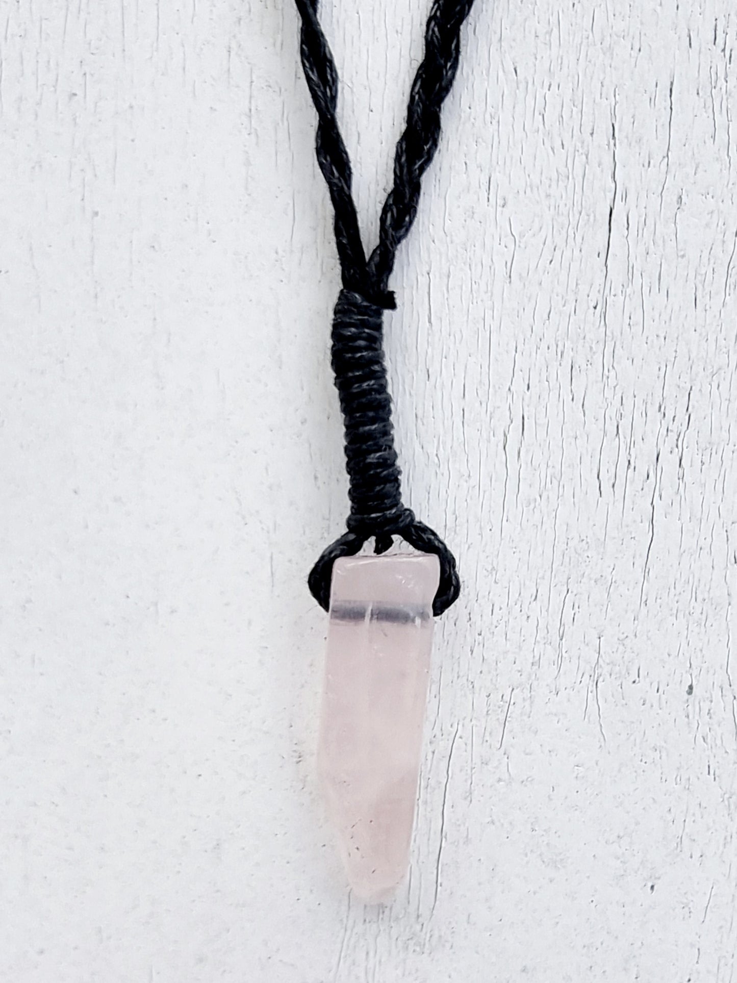 CHARD CRYSTAL NECKLACES