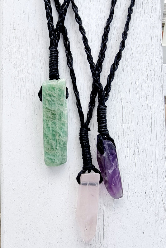 CHARD CRYSTAL NECKLACES